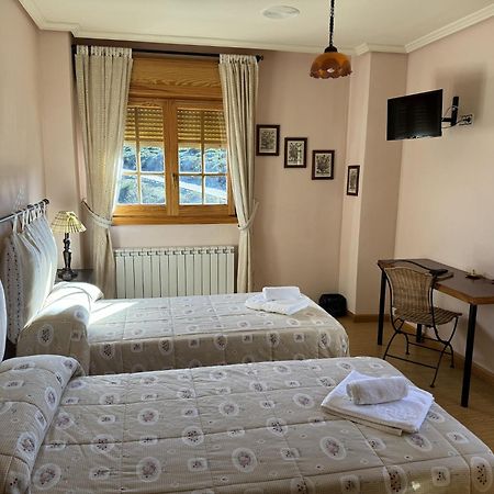 Hotel Pico Espiguete Альба-де-лос-Карданьос Экстерьер фото