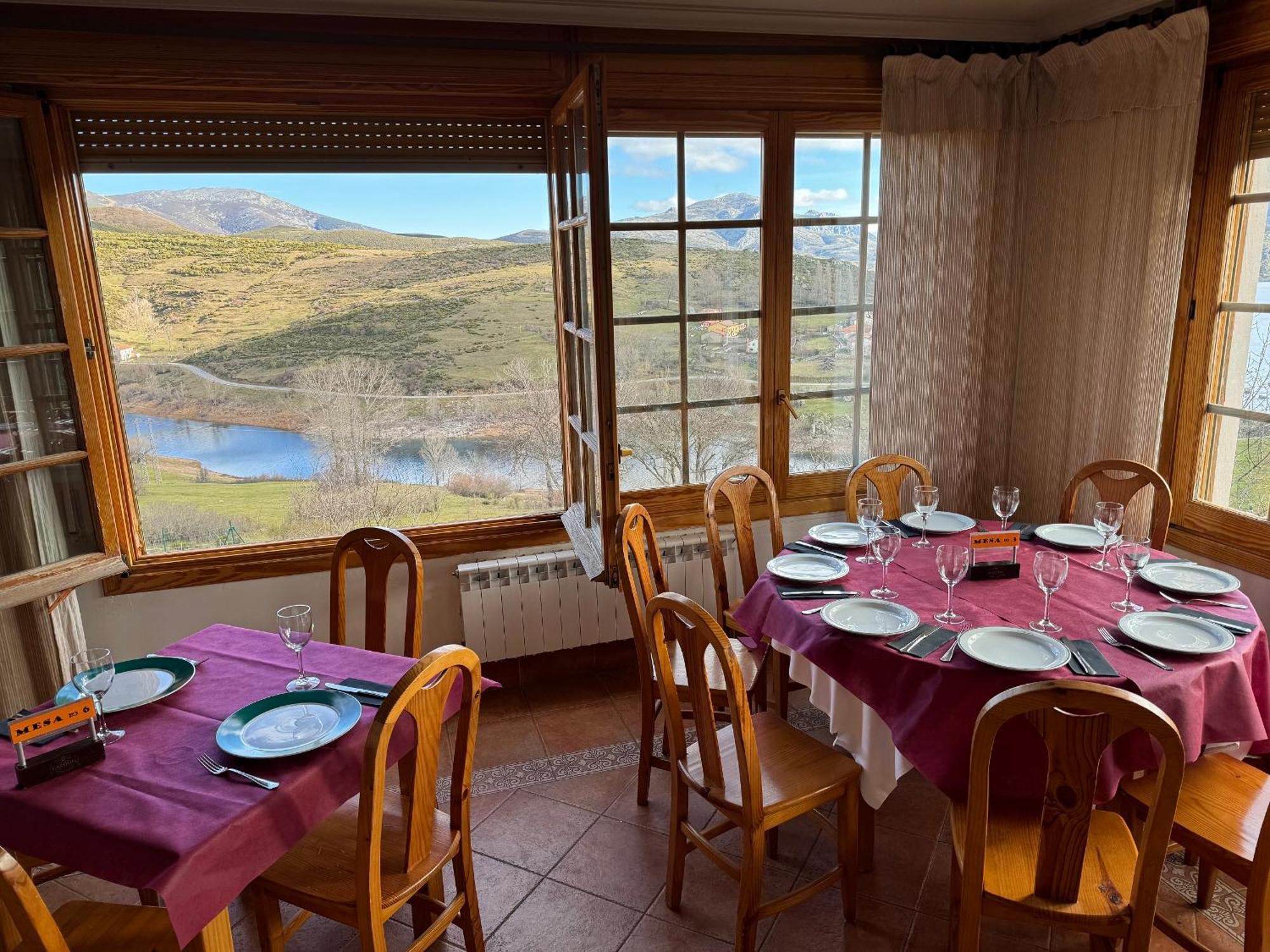 Hotel Pico Espiguete Альба-де-лос-Карданьос Экстерьер фото
